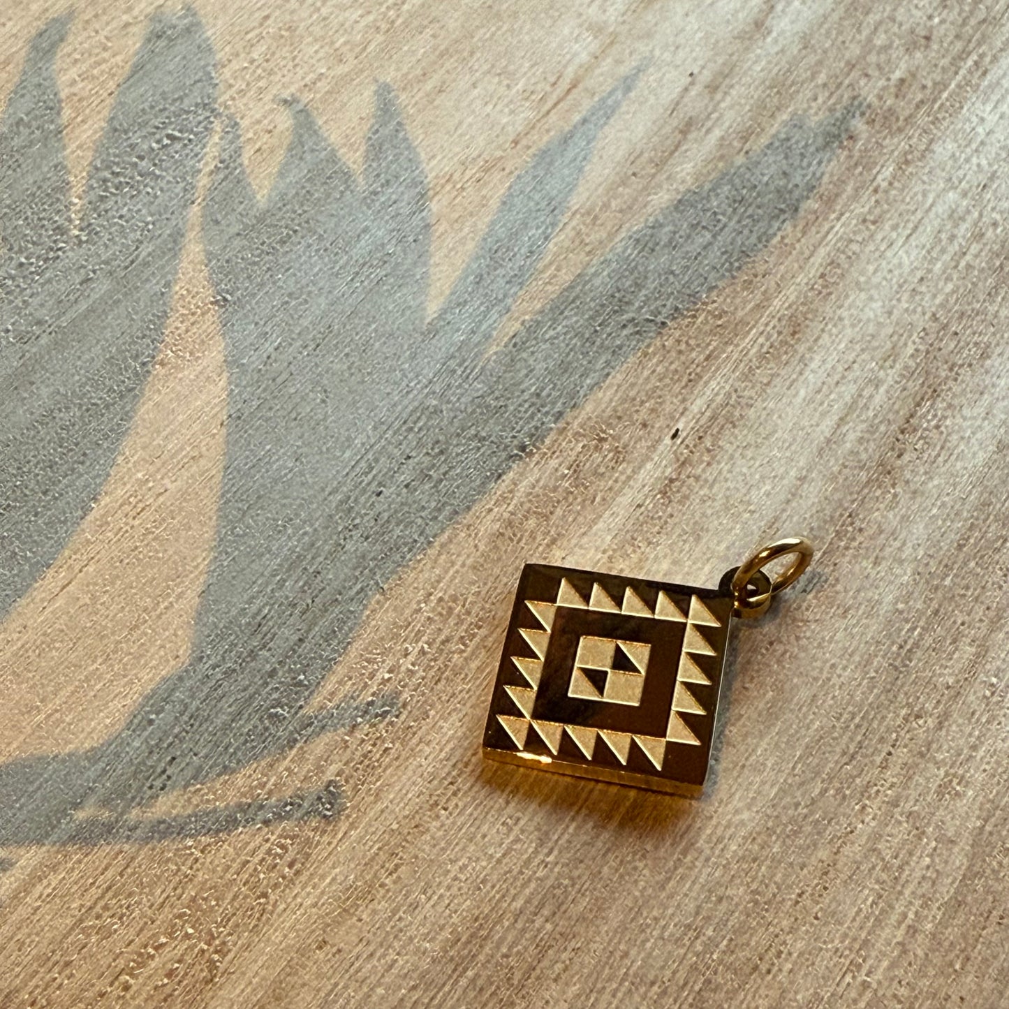 Hineraumati Charm