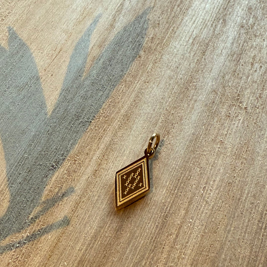 Hinetakurua Charm